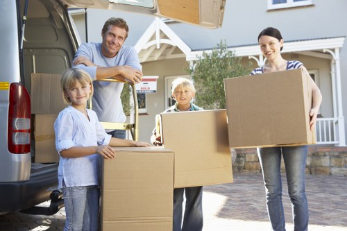 Efficient furniture handling and packing